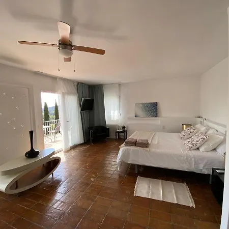 Gæstehus Cala Castell Suites