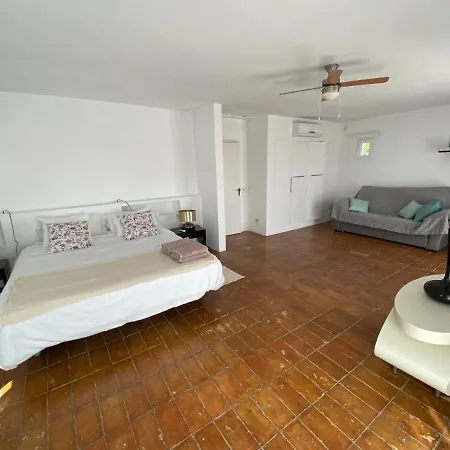 Cala Castell Suites Guest house Vall-Llobrega