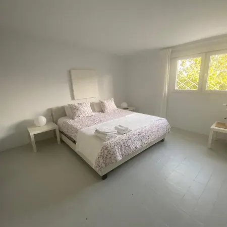 Cala Castell Suites Guest house